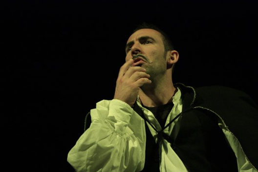 Tutti a teatro� del Carro